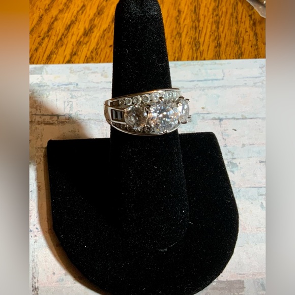 NWOT Sterling Silver & CZ Statement Ring Sz 6.75 - Picture 2 of 14